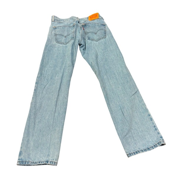 Levi’s 505 Straight Fit Men’s Jean Light Wash Size 31x30 - Picture 2 of 3